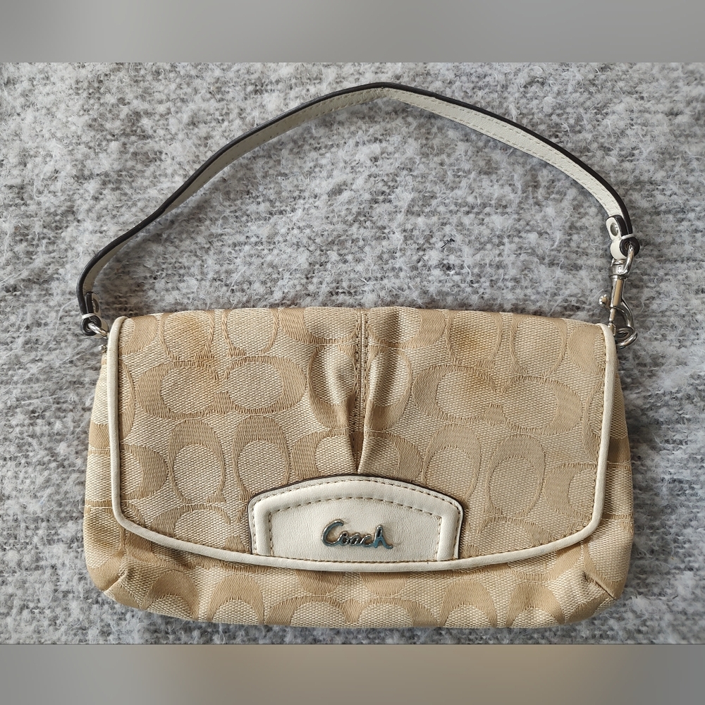 Coach Tan Signature Canvas White Trim Y2K Wallet Clutch